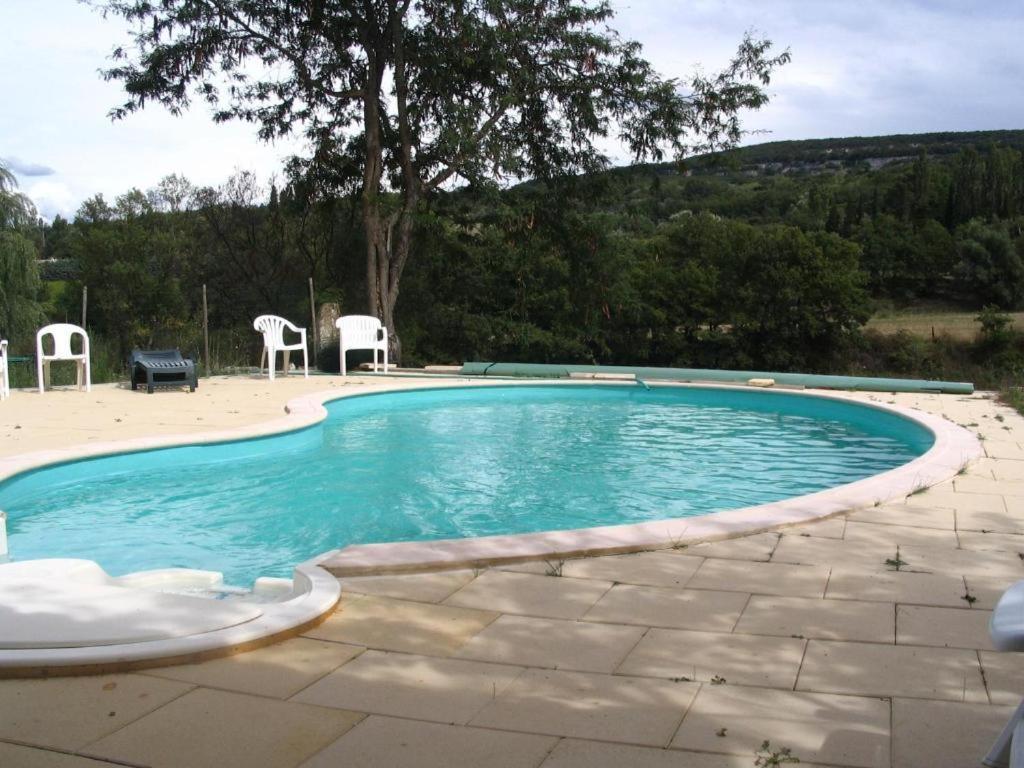 Le Val Leron Bed and Breakfast Valaurie Εξωτερικό φωτογραφία
