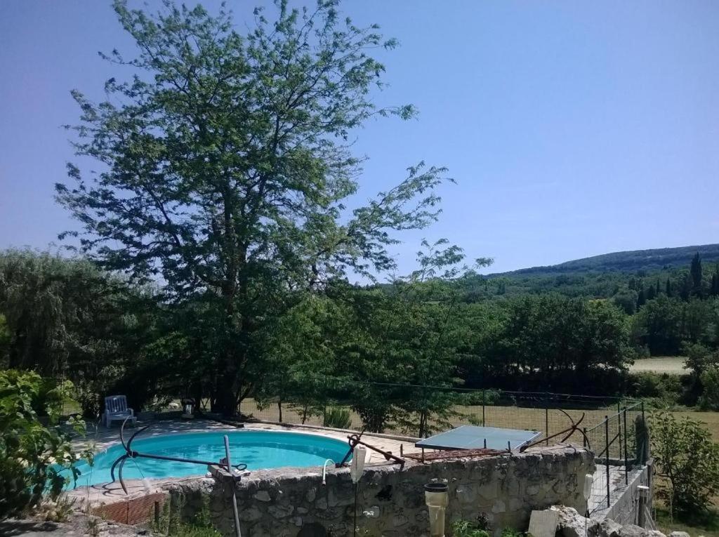 Le Val Leron Bed and Breakfast Valaurie Εξωτερικό φωτογραφία