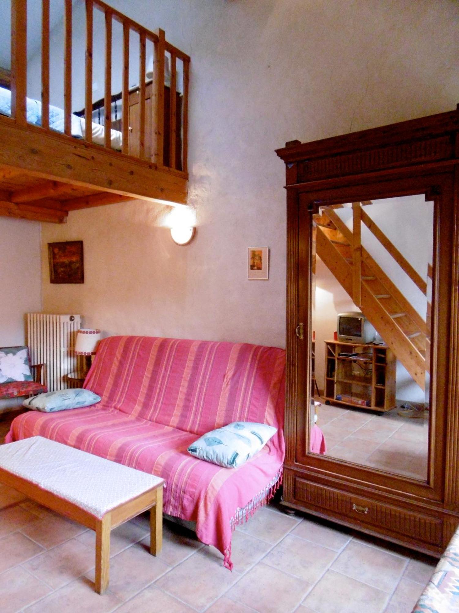 Le Val Leron Bed and Breakfast Valaurie Δωμάτιο φωτογραφία