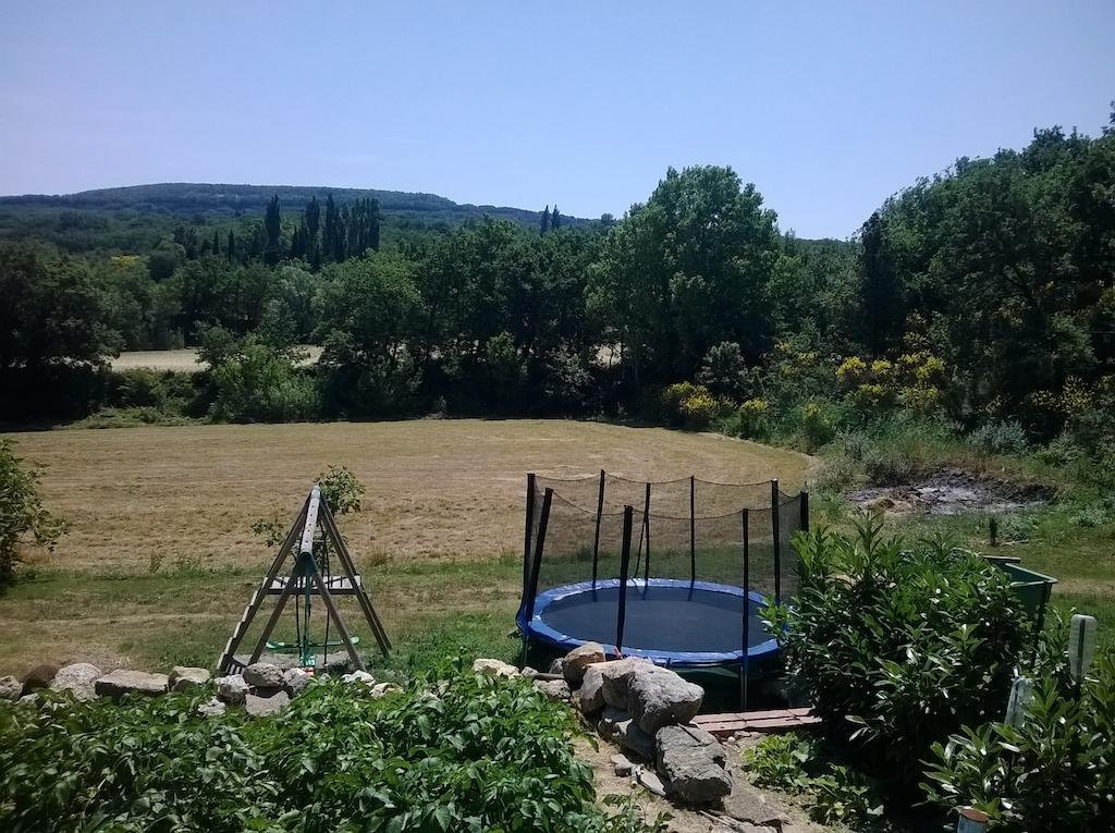 Le Val Leron Bed and Breakfast Valaurie Εξωτερικό φωτογραφία