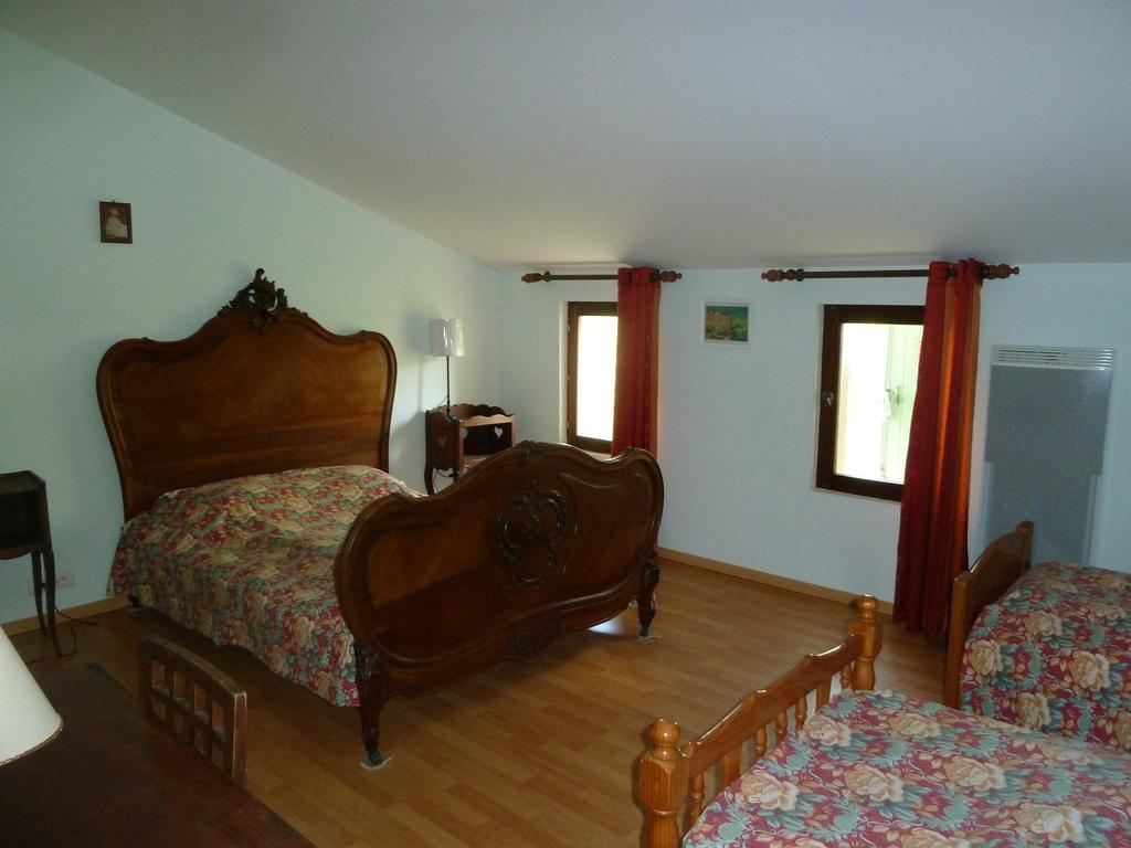 Le Val Leron Bed and Breakfast Valaurie Εξωτερικό φωτογραφία