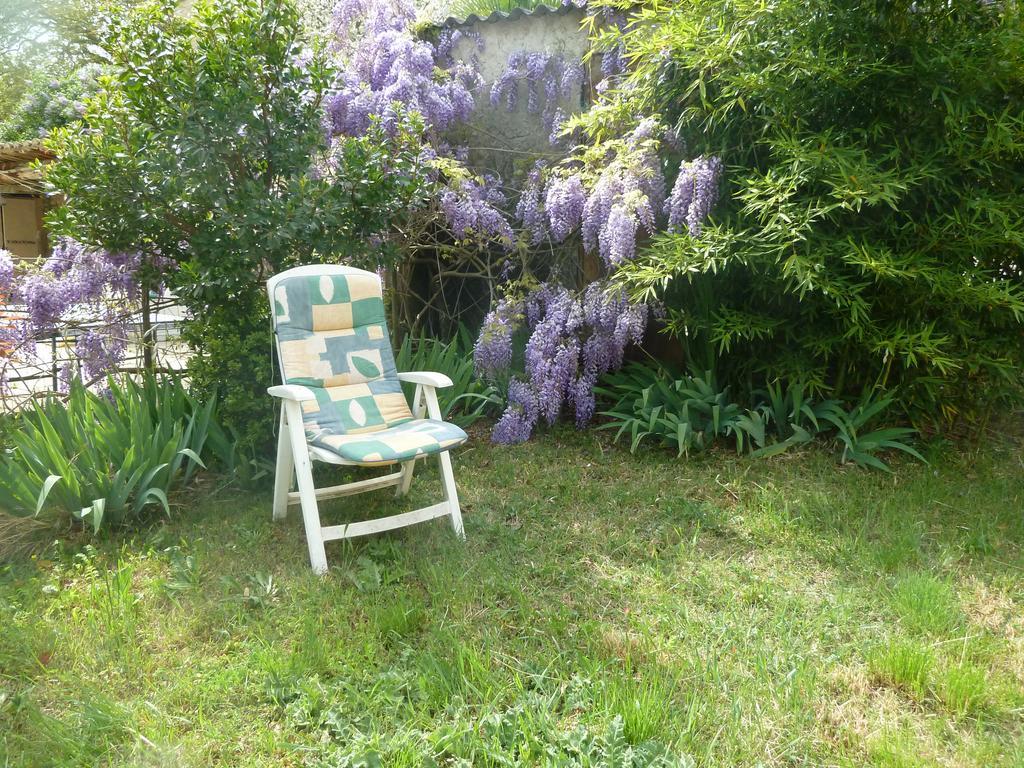 Le Val Leron Bed and Breakfast Valaurie Εξωτερικό φωτογραφία