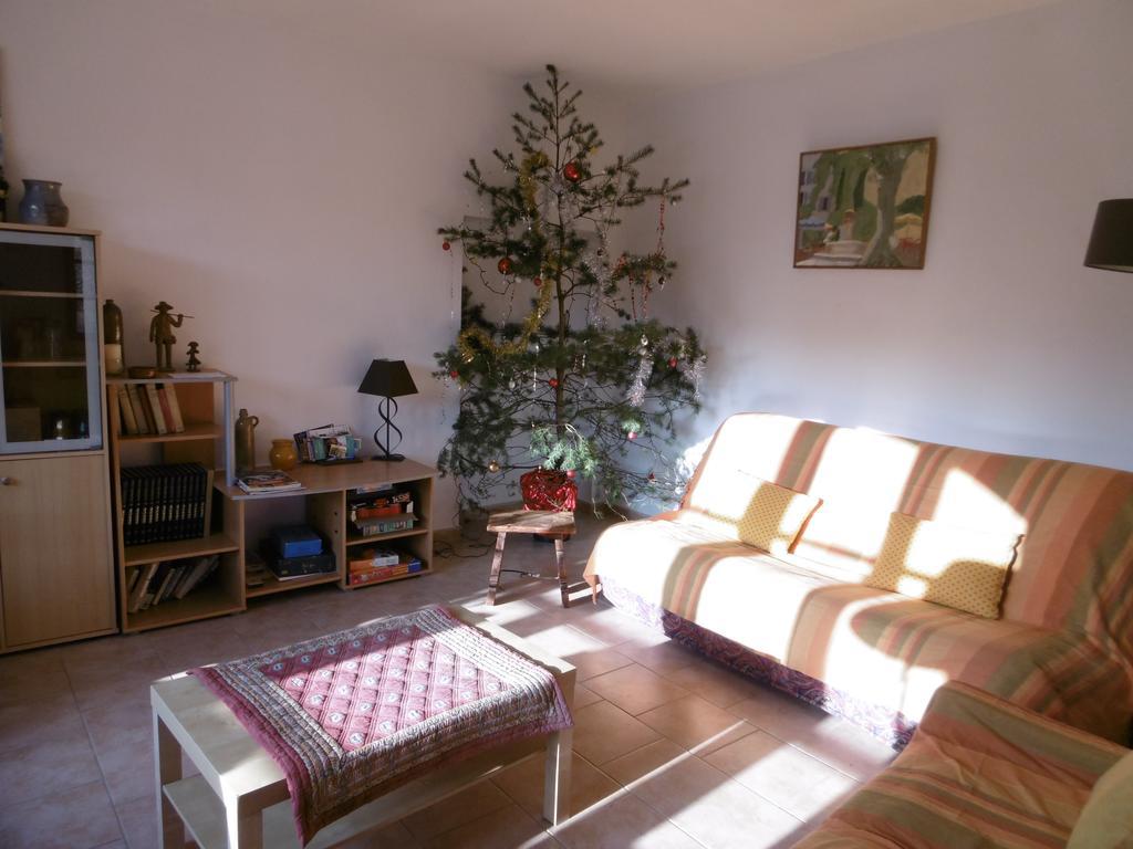 Le Val Leron Bed and Breakfast Valaurie Εξωτερικό φωτογραφία