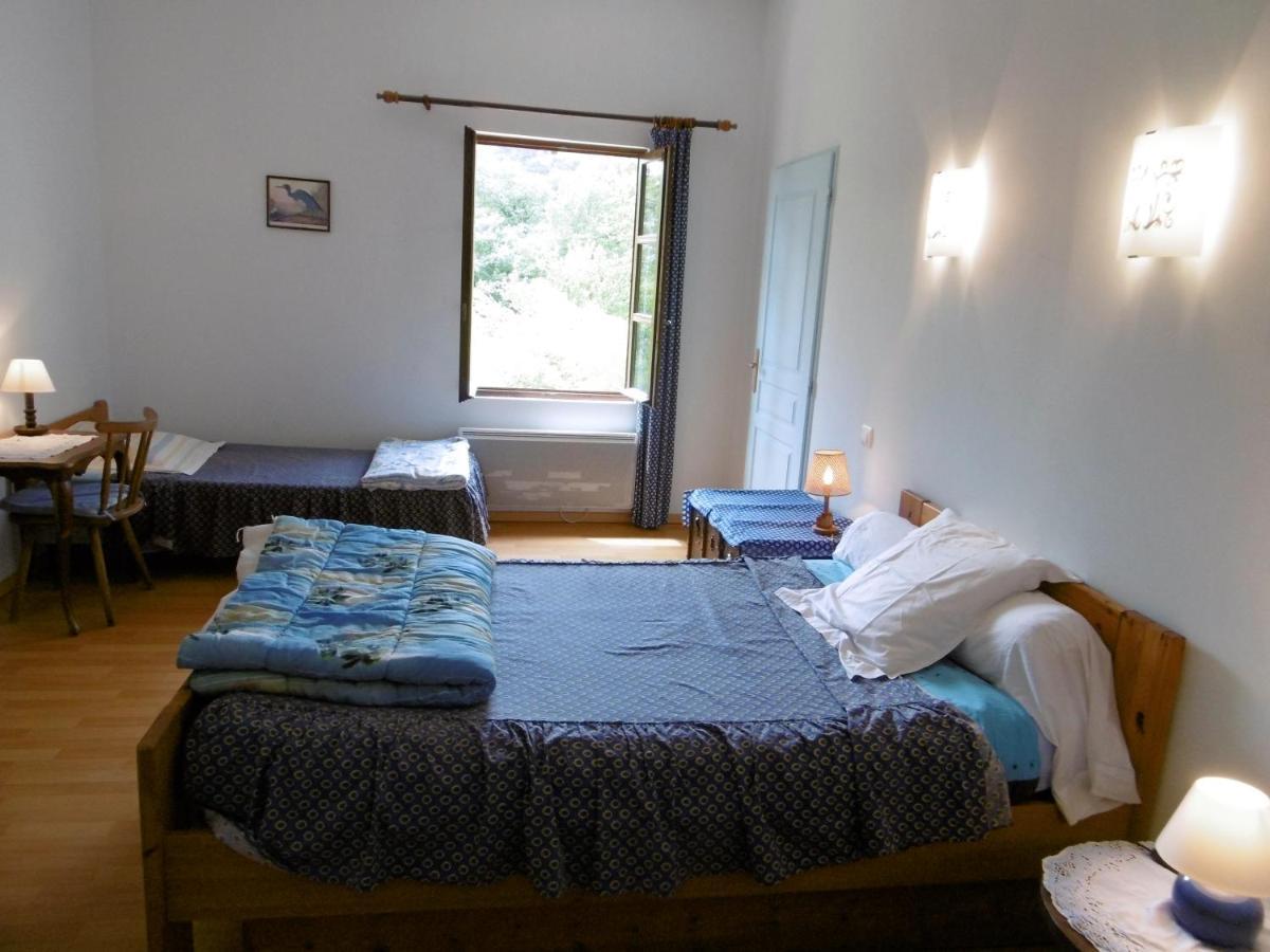Le Val Leron Bed and Breakfast Valaurie Εξωτερικό φωτογραφία