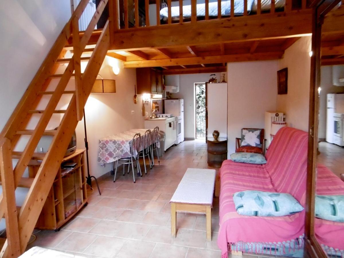Le Val Leron Bed and Breakfast Valaurie Εξωτερικό φωτογραφία