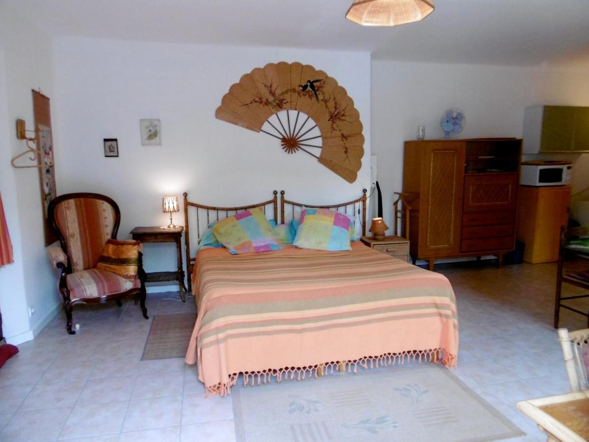 Le Val Leron Bed and Breakfast Valaurie Εξωτερικό φωτογραφία